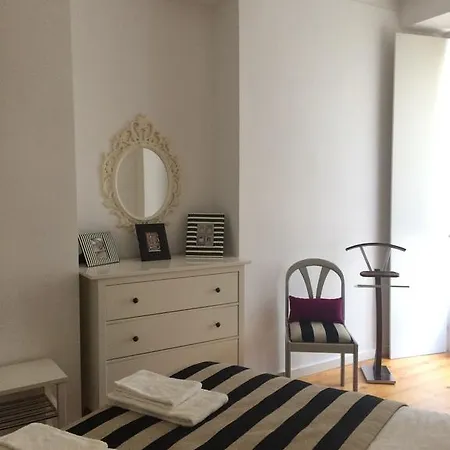 Chiado Loreto Apartamento *